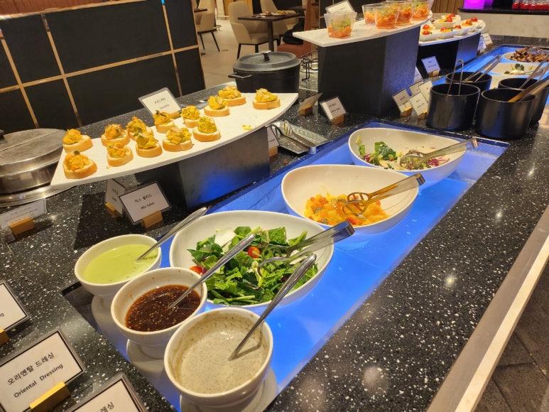 마티나골드 인천공항 제2터미널 위치/메뉴/가격/신용카드추천/콘센트 이용후기. 베브5 사용함. 만원의행복 행사중. 관련 이미지 19