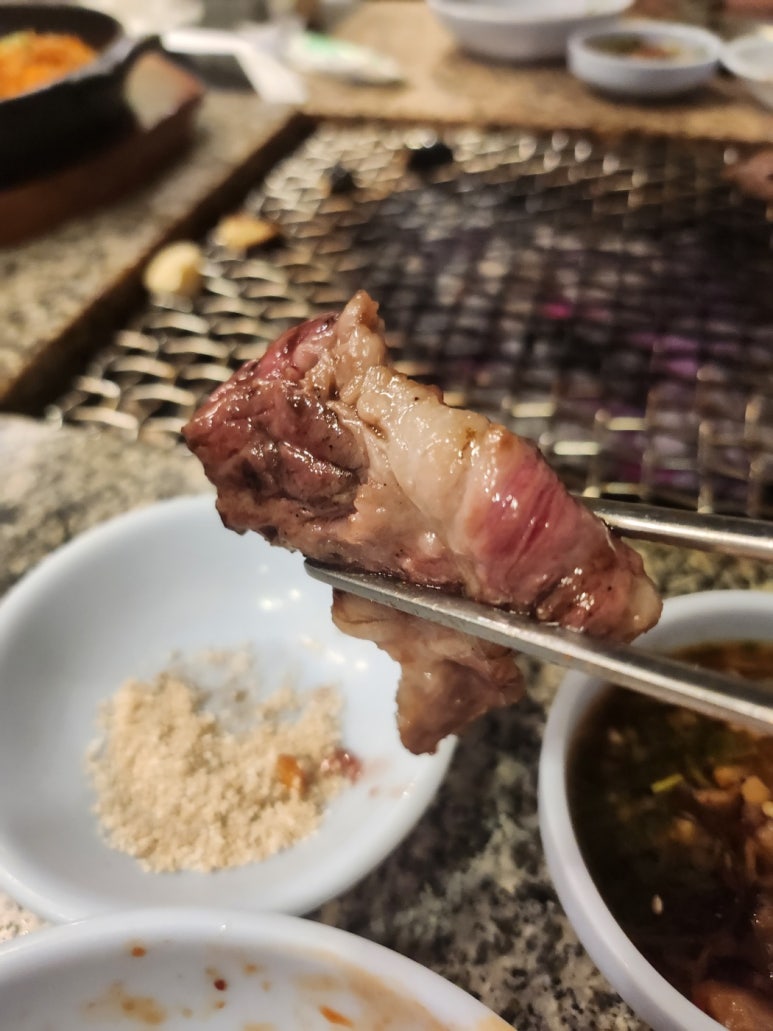 [남영동 소고기] 초원 - 우설, 등심주물럭, 김치볶음밥 줄서는 식당 맛집. 깔끔한 데이트코스 추천. 주차 팁. 관련 이미지 26