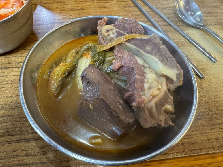 [효창공원앞역 맛집] 용문해장국 - 용산3대 해장국. 신선한 선지가 블루리본서베이 맛집. 주차 가능. 관련 이미지 18