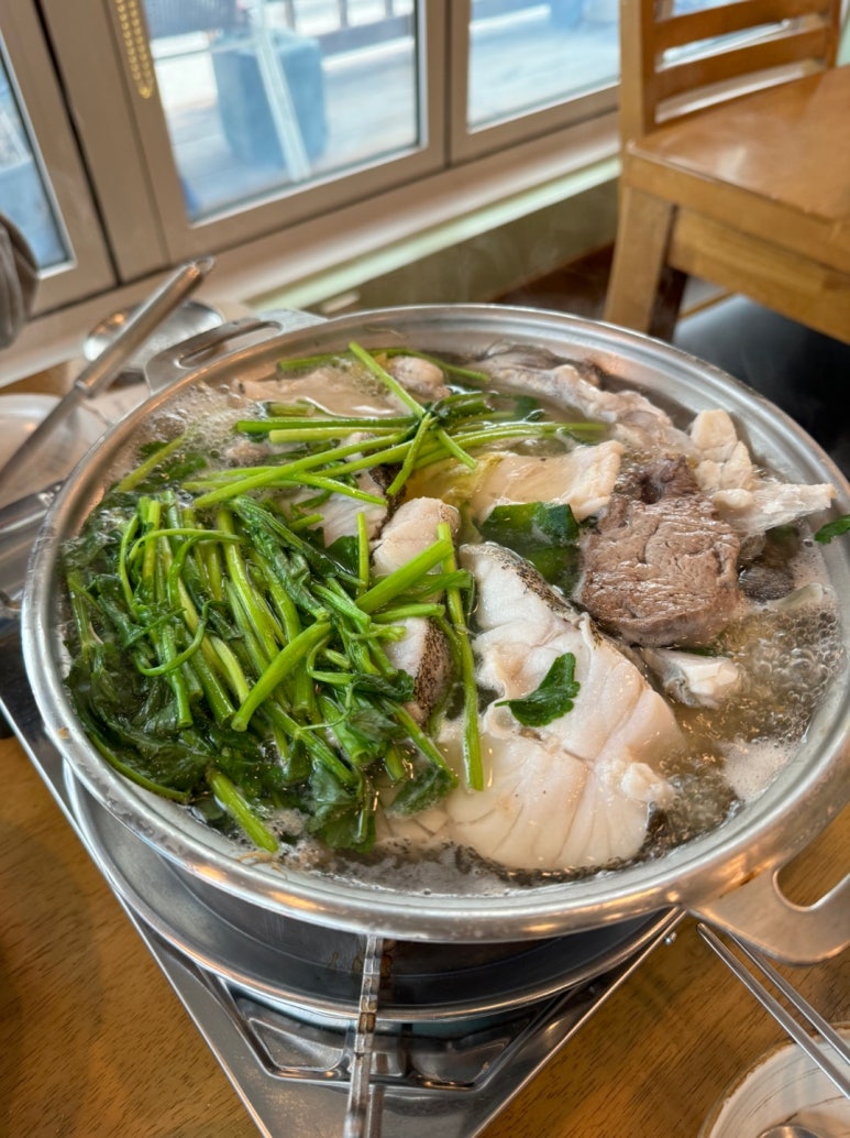 [속초 맛집] 속초생대구 - 수요미식회 블루리본서베이 11개 생대구 & 생대구전 동명항 주차가능 맛집. 관련 이미지 19