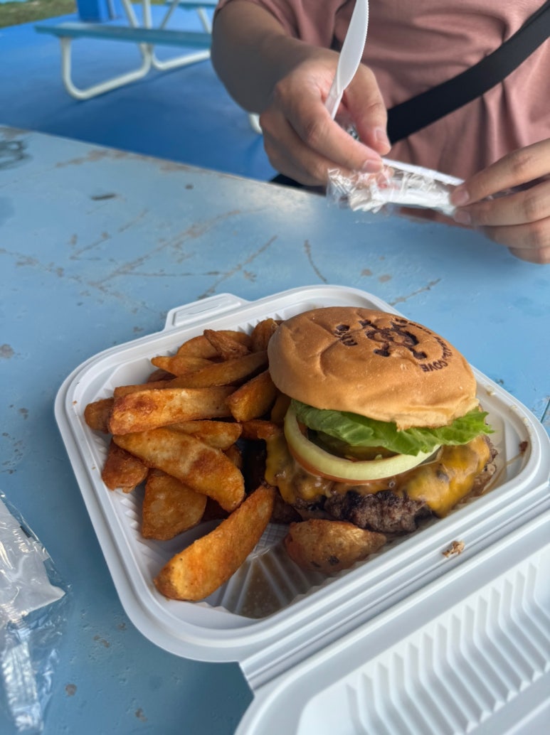 [괌 햄버거 맛집 완전정복] - 스택스버거, 모사스버거, 제프버거. 현지인 추천 내돈내산 간단비교. 관련 이미지 30