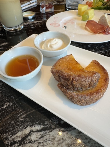 리츠칼튼 교토 - 조식, 피에르 에르메 마카롱과 조각케이크. 룸서비스, BAR 까지 먹거리 후기. 관련 이미지 26
