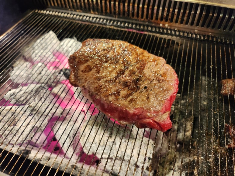 [논현동 한우 맛집] 세종한우2호점 - 줄서서 먹는 강남최고 가성비 투뿔 한우 정육식당. 마장동 필요없다. 발렛주차 가능. 관련 이미지 21