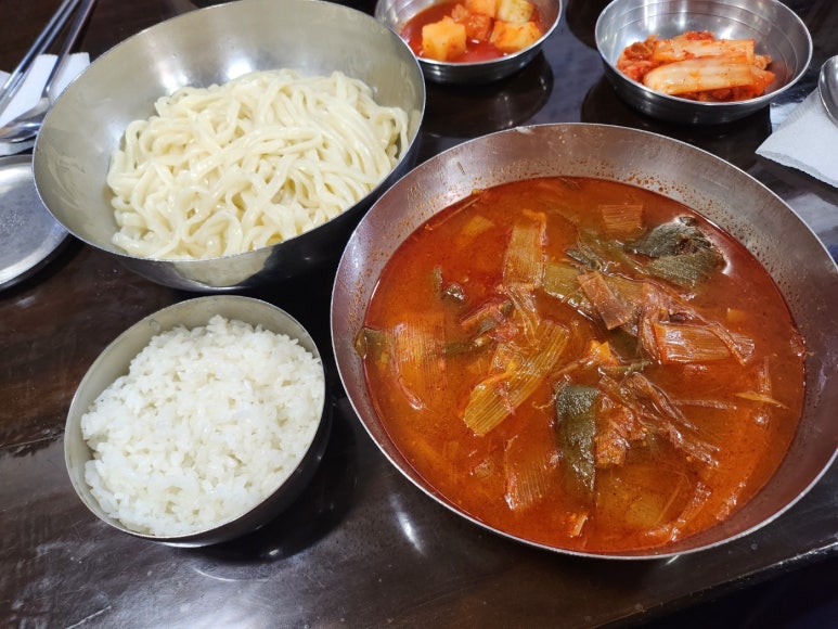 [삼각지 맛집] 문배동육칼 - 매콤하고 중독스러운 서울 육개장 맛집. 삼각지 맛집리스트 업데이트. 관련 이미지 9