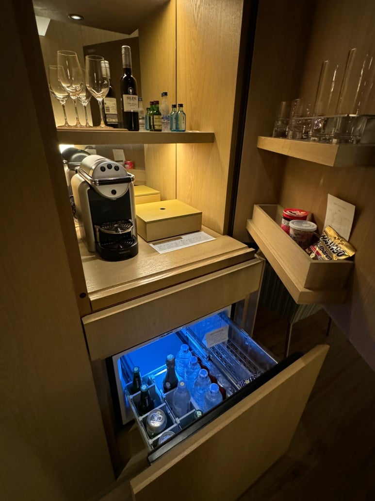 파크하얏트 부산 - 파크 이그제큐티브 마리나 스위트 & 스탠다드 룸 비교! 광안대교뷰, 조식, 수영장, 월드오브하얏트, GOH, 부산 5성호텔 비교&추천. 관련 이미지 19