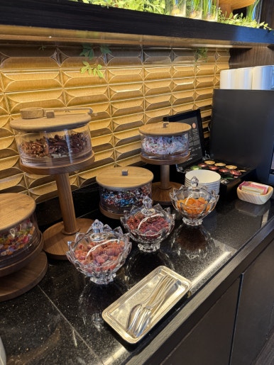 [The Ritz-Carlton, Tokyo] Afternoon tea and the club lounge — a somewhat disappointing self-paid review. Admission for two: 500,000 won. image 15