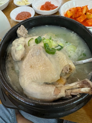[인천 삼계탕 맛집] 학익 궁중삼계탕 - 16년 연속 블루리본서베이 한방삼계탕 인생맛집. 인천지방법원 현지인 맛집. 관련 이미지 2