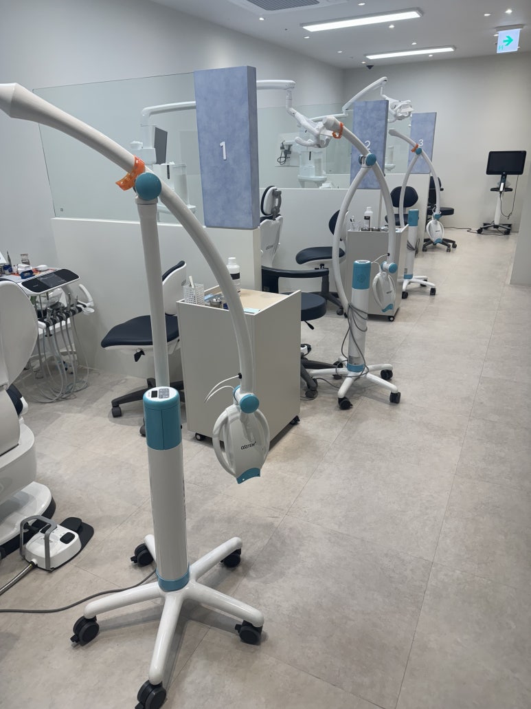 앞니치아미백 비용 들인만큼 잘되는 치과 찾는법. 신사역 치과 미백 성지. 관련 이미지 7