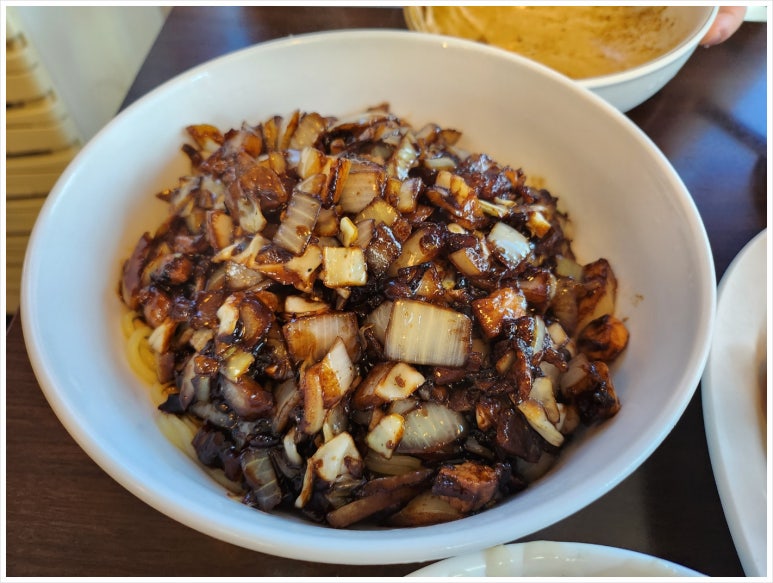 [삼각지 중식당] 주사부 - 생활의달인 3회 출연. 간짜장과 짬뽕, 시그니처 탕수육 맛집. 국방부 군인 맛집. 주차 팁. 관련 이미지 2