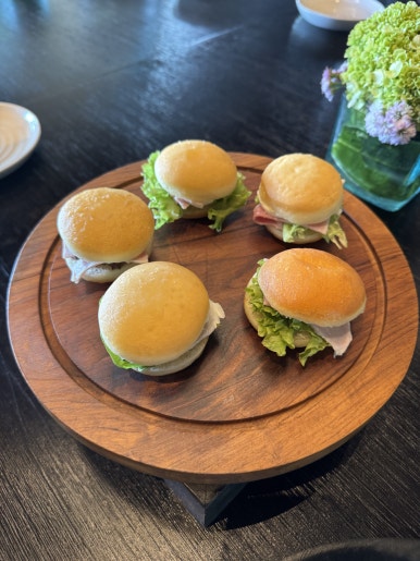 불가리 발리 - 인생 최고의 휴양지. 장동건 부부 신혼여행 인도양 오션뷰 풀빌라 추천. 메리어트 플래티넘 호캉스. 룸서비스/조식/야외수영장/레스토랑 후기. 관련 이미지 23