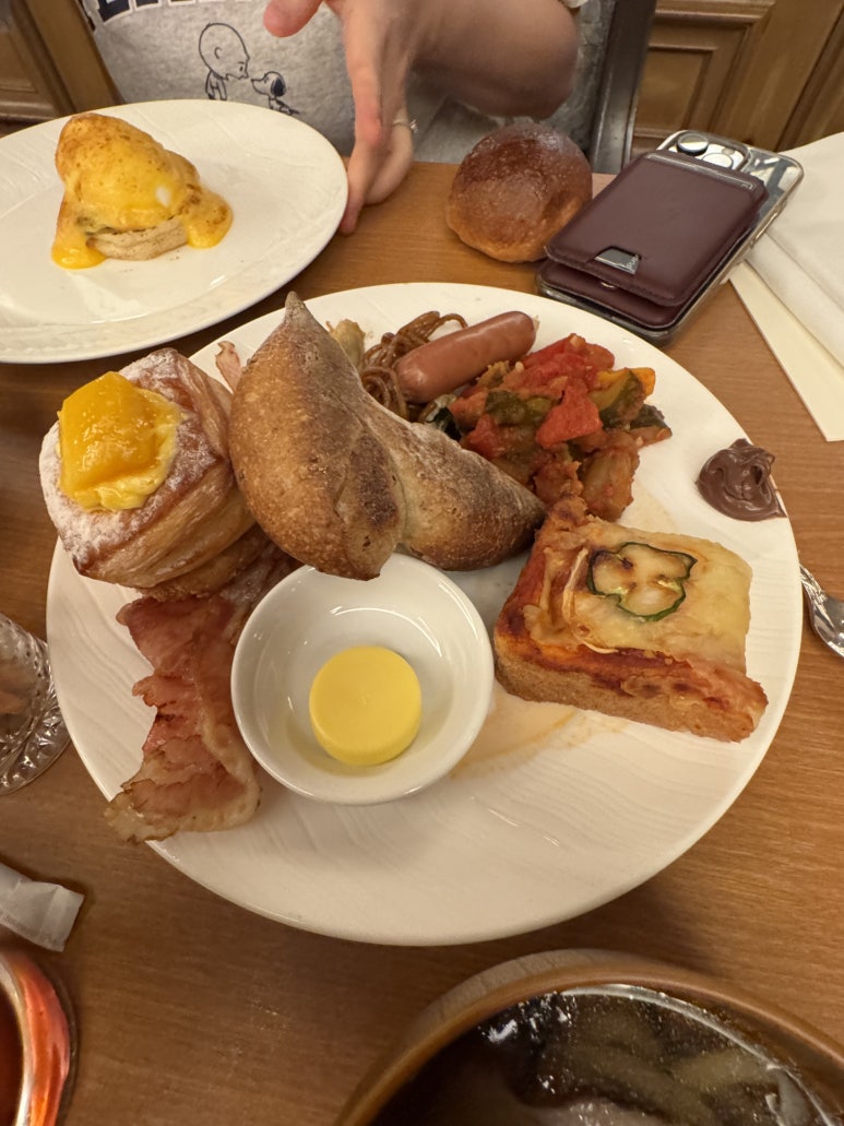 더 리츠칼튼 오사카 2편 - 1인 6,000엔 조식 뷔페 꼭 드셔보세요!! 티어로는 지원 안됨 후기. 관련 이미지 3