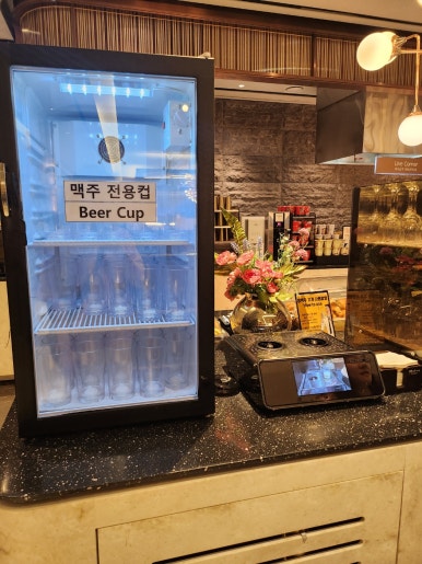 마티나골드 인천공항 제2터미널 위치/메뉴/가격/신용카드추천/콘센트 이용후기. 베브5 사용함. 만원의행복 행사중. 관련 이미지 11