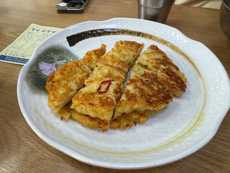 [연희동 맛집] 청송본관함흥냉면 - 맛있는녀석들 비빔냉면 맛집. 녹두전도 맛있는 서대문구 블루리본서베이. 관련 이미지 3