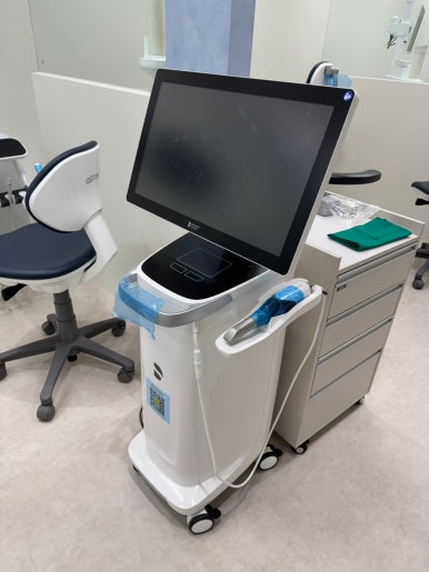 강남 원데이 라미네이트! 주7일 투명교정! 임플란트 바로 심어주는 치과! 신사 레브치과 GRAND OPEN! 인테리어 치과시설 둘러보기~ 관련 이미지 10