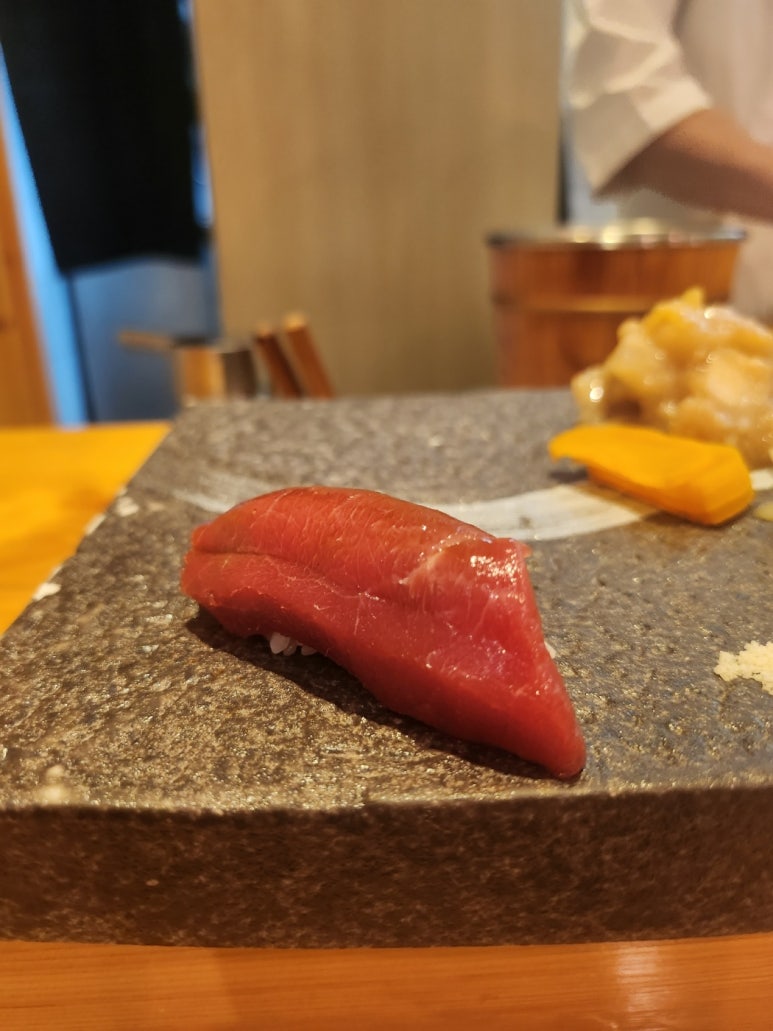 [한남동 맛집] 스시고코로 - 용산구 미들급 디너오마카세. 날것을 많이 못먹어도 갈 수 있는 곳. 발렛주차 가능. 이태원상권회복상품권 사용가능. 관련 이미지 19