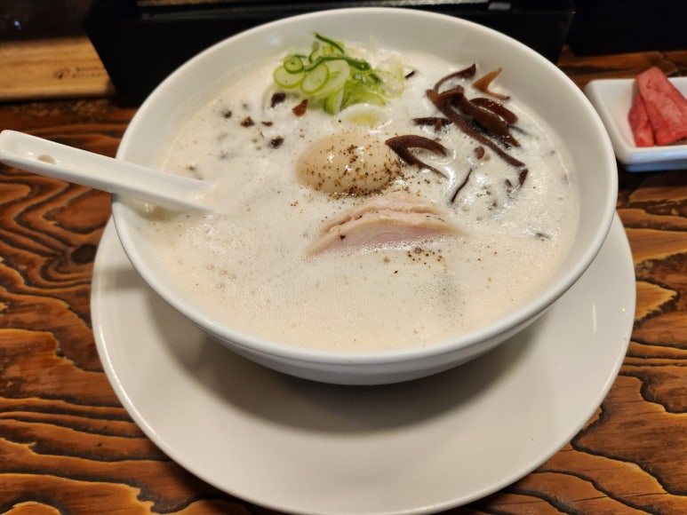 [합정동 라멘] 오레노라멘 - 미슐랭 토리빠이탄 라멘. 같이 방문하기 좋은 어썸도넛서울. 주차팁. 관련 이미지 1