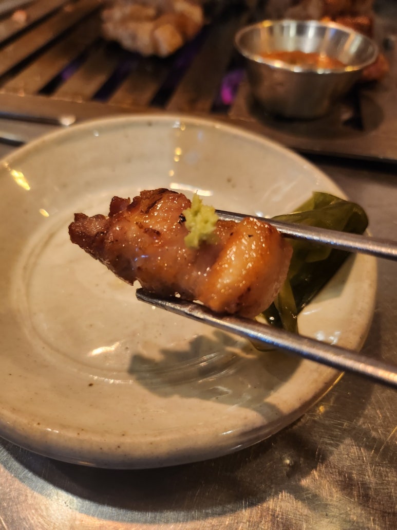 [충정로 삼겹살] 두툼 - 맛있는 녀석들 숙성삼겹살 맛집. 금돼지식당과 비교해보자. 주차꿀팁. 관련 이미지 25