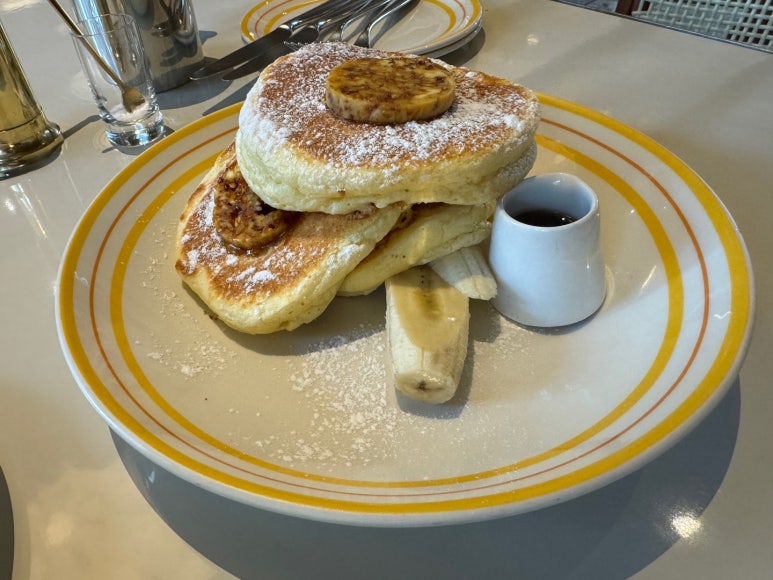 [역삼동 맛집] 빌즈 강남 - 호주식 브런치 소개팅 장소 추천. 주차 편한 리코타 핫케이크, 까르보나라 맛집. 관련 이미지 20