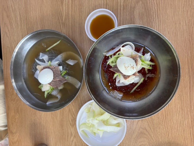 [연희동 맛집] 청송본관함흥냉면 - 맛있는녀석들 비빔냉면 맛집. 녹두전도 맛있는 서대문구 블루리본서베이. 관련 이미지 12