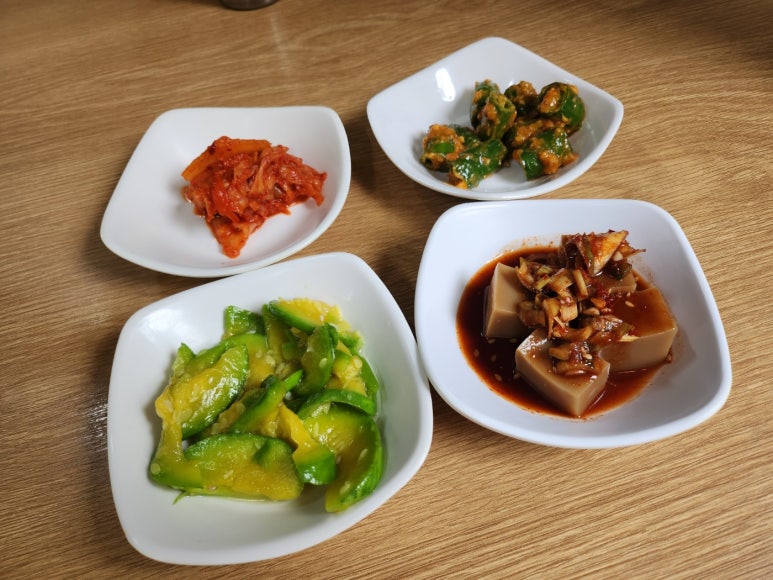 [삼각지 맛집] 진미식당 - 남자는 콩국수 곱빼기! 모든메뉴 정복. 주문팁. 백년가게 & 성시경 먹을텐데. 내돈내산 웨이팅 후기. 관련 이미지 8