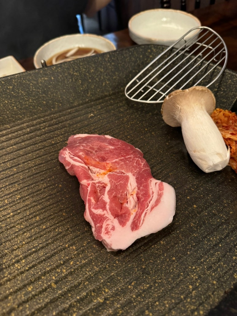 [이태원 맛집] 찰만생대패 - 서울 생대패삼겹살 맛집. 미나리 세트 후기. 냉삼보다 훨씬 맛있음! 관련 이미지 12