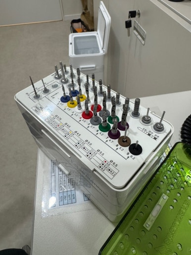 신사역 레브치과 임플란트 라인업. 관련 이미지 5