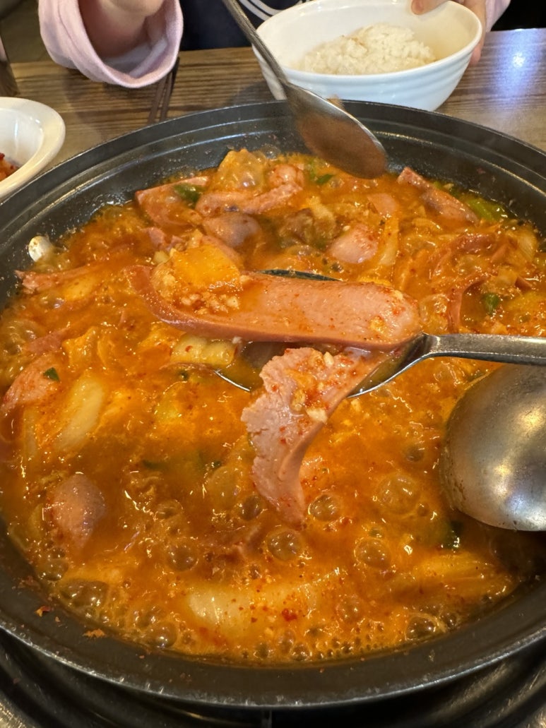 [잠원동 맛집] 송탄부대찌개 - 신사동 잠원동 햄이 맛있는 부대찌개 맛집. 관련 이미지 10