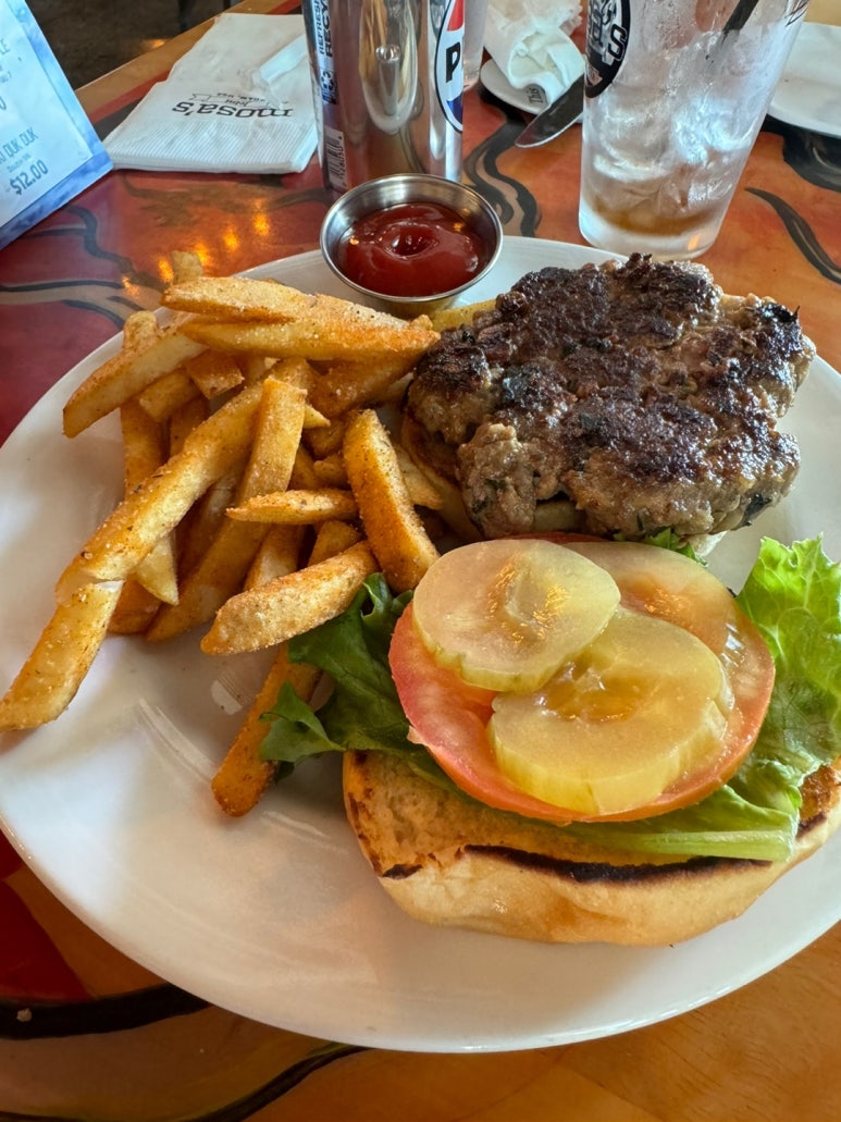 [괌 햄버거 맛집 완전정복] - 스택스버거, 모사스버거, 제프버거. 현지인 추천 내돈내산 간단비교. 관련 이미지 19