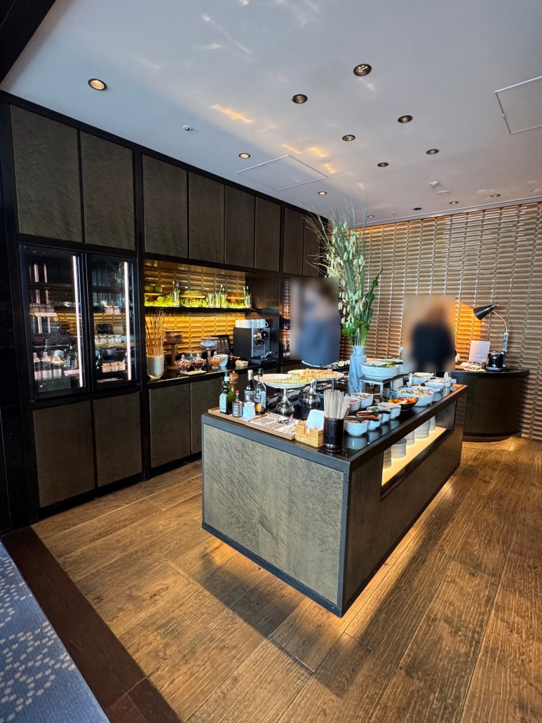 [The Ritz-Carlton, Tokyo] Afternoon tea and the club lounge — a somewhat disappointing self-paid review. Admission for two: 500,000 won. image 12