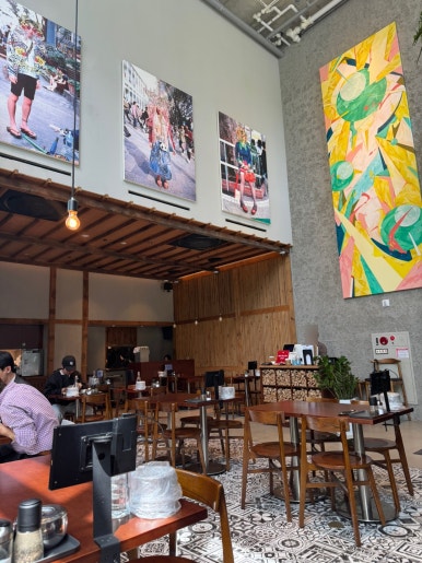 [가로수길 맛집] 곰탕랩 - 신사 임정식 쉐프 미쉐린 빕구르망 곰탕 맛집. 블루리본 서베이 받은 25,000원 시그니처 콜라겐 사골곰탕 후기. 관련 이미지 6