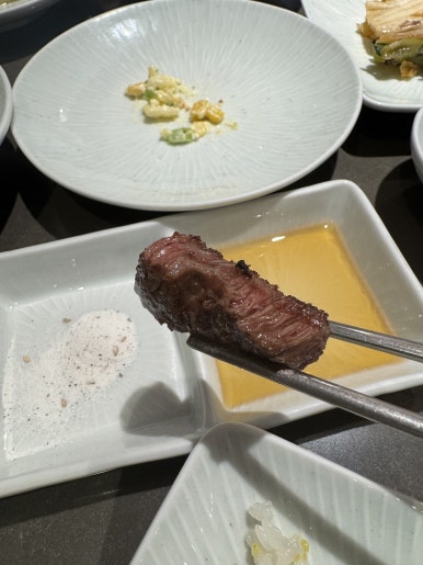 [비스타워커힐 맛집] 명월관 - 차돌박이 한 조각에 15,000원!? 점심에 소고기 구워먹고 온 후기. 우래옥과 비교해보기.. 관련 이미지 32