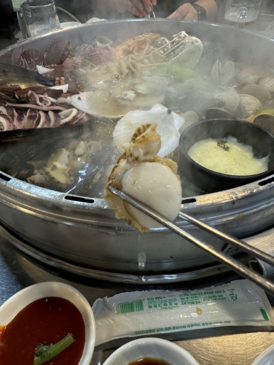 [잠실새내 맛집] 88조개 - 초대형 조개전골 4인분 솔직 후기. 모임 맛집 추천? 관련 이미지 24