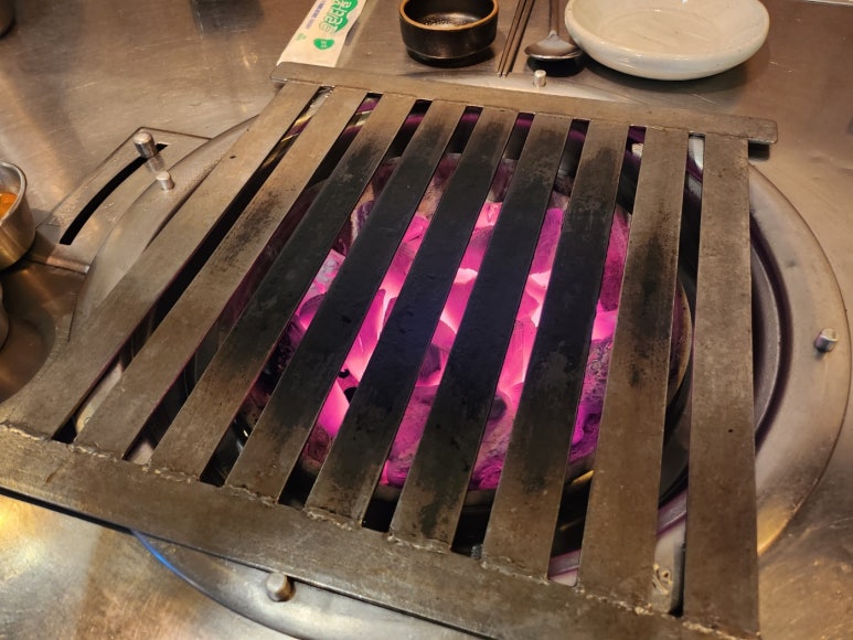 [충정로 삼겹살] 두툼 - 맛있는 녀석들 숙성삼겹살 맛집. 금돼지식당과 비교해보자. 주차꿀팁. 관련 이미지 14