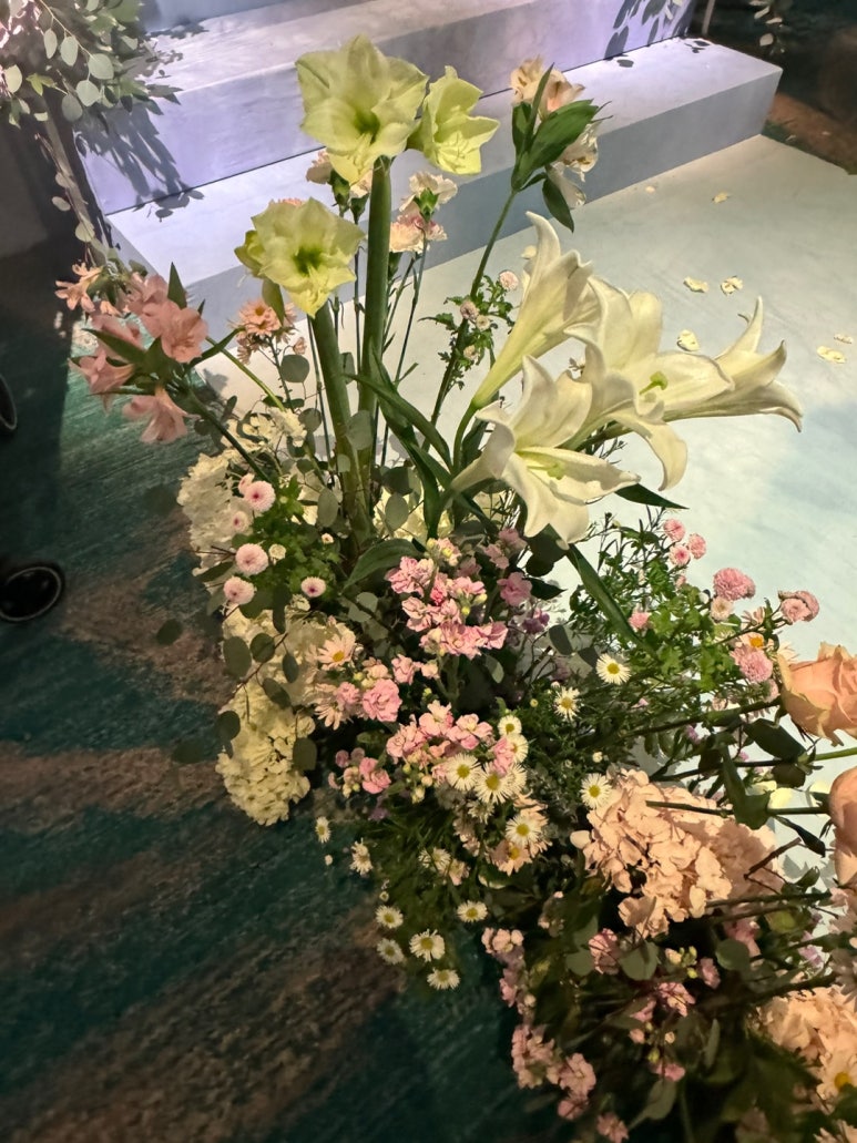 시그니엘 부산 결혼식 참석 후기. 세상 멋있는 결혼식장! 프렌치 코스요리 식사 후기. (feat. 허각 축하공연) 관련 이미지 18