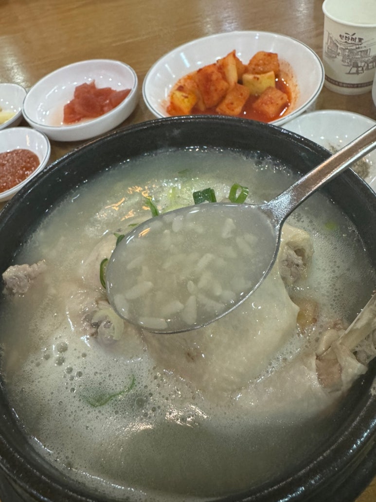 [인천 삼계탕 맛집] 학익 궁중삼계탕 - 16년 연속 블루리본서베이 한방삼계탕 인생맛집. 인천지방법원 현지인 맛집. 관련 이미지 21