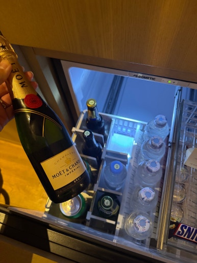 파크하얏트 부산 - 디럭스 패밀리 트윈. 추석연휴 아이랑 차타고 놀러갔다온 후기. 수영장, 조식. 관련 이미지 28