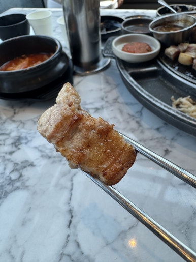 [Seogwipo Jungmun Restaurant] Sukseongdo Jungmun Branch — A Lunch Visit Without Waiting. Fully Equipped with Baby Chairs. Jung Yong-jin’s Jeju Pork Restaurant. image 24