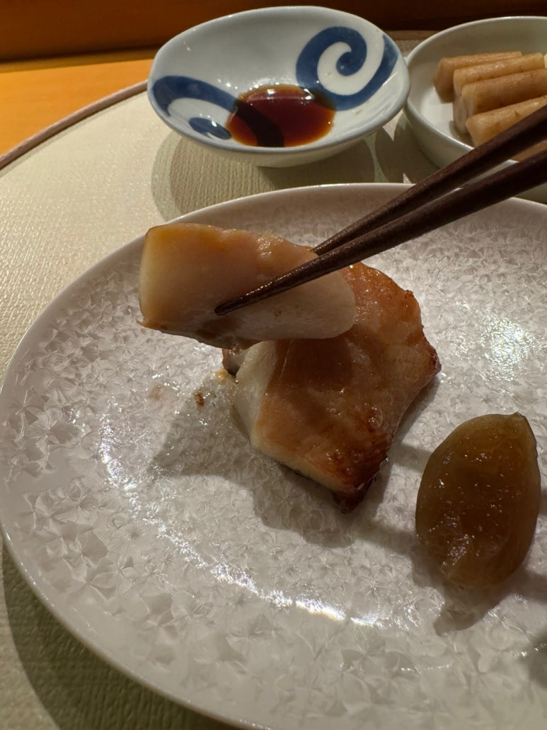 [롯데호텔 서울] 모모야마 - 최고의 미쉐린 디너 오마카세. 33만원. 롯데호텔 멤버십. 발렛파킹. 관련 이미지 20