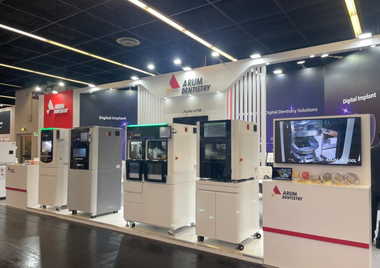 옆면 어금니 충치 하루만에 가능한 논현동 치과. 치아미백 가격 후기. 관련 이미지 10