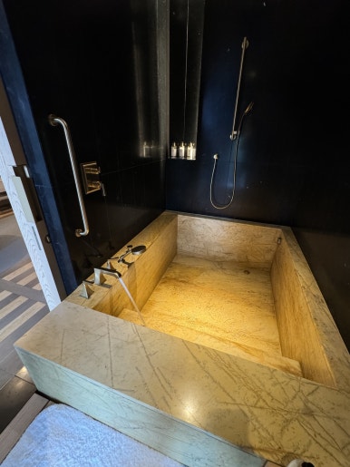 JW메리어트 제주 호캉스 - 신한 메리어트 본보이 ; 플래티넘 티어로 포인트숙박, 발렛주차, 야외수영장, 사우나, 조식숙제 후기. (1) 관련 이미지 17