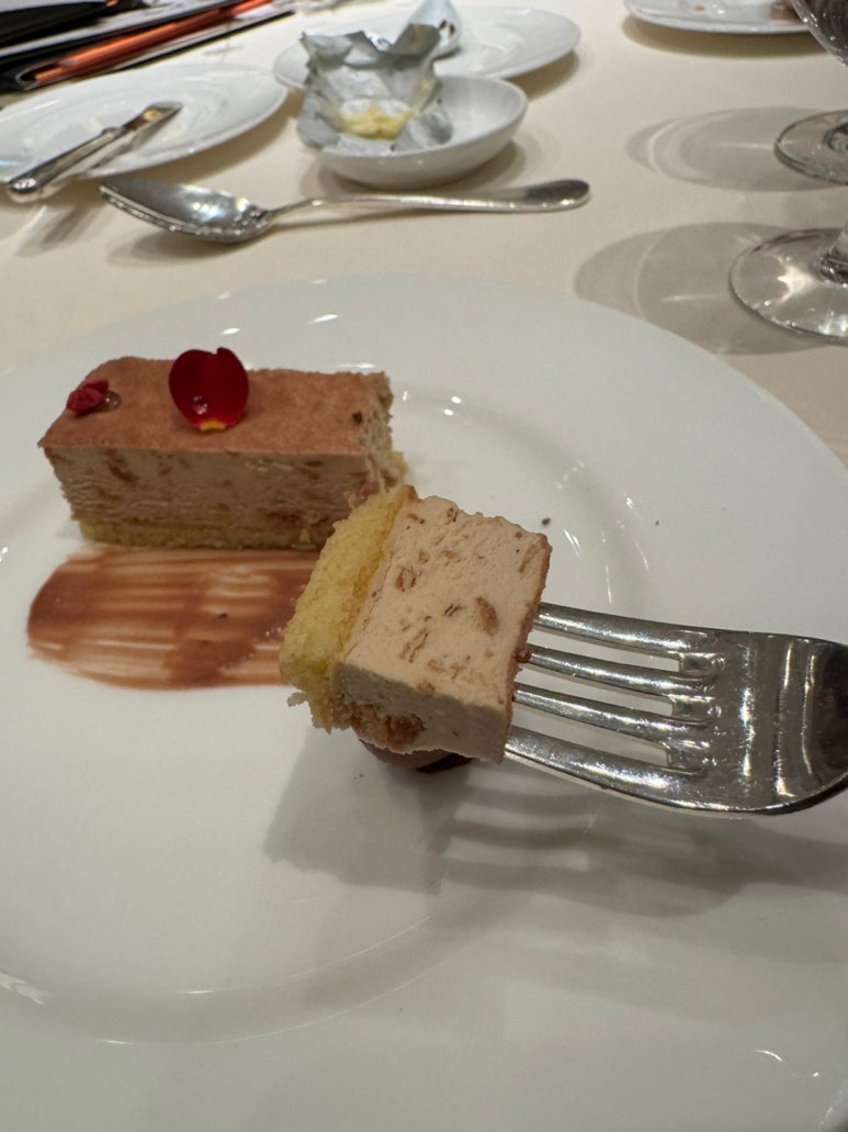 치과용 3M 신제품 런칭 행사에 초청되어, 신라호텔 영빈관 디너코스와 함께. 3M RelyX Universal. 관련 이미지 26