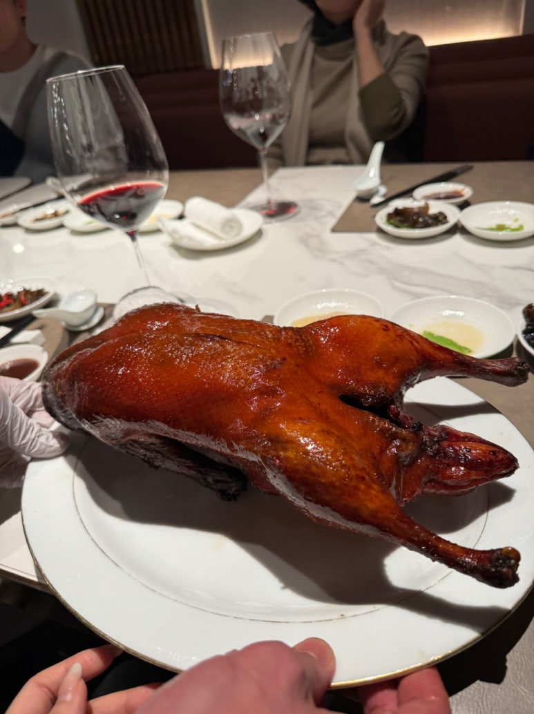 [조선팰리스 맛집] 더그레이트 홍연 - 최고의 북경오리 맛집. 유유안, 쥬에와 비교! 역삼역 가족모임 장소추천. 클럽조선 멤버십 활용하기. 관련 이미지 12