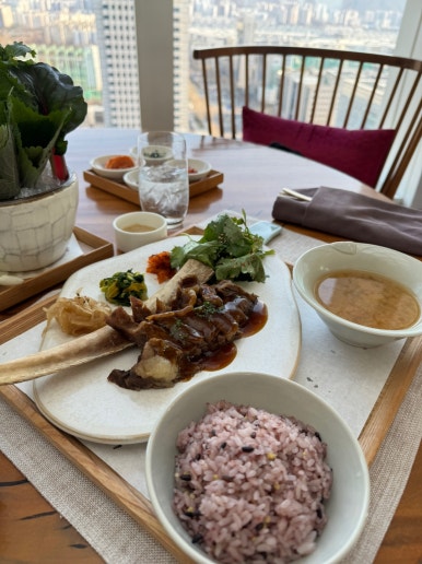 [파크 하얏트 서울] 더 라운지 - 모임하기 좋은 강남 한식 뷰맛집. 허니골드빙수. 현대카드 적립과 할인 팁. 관련 이미지 25