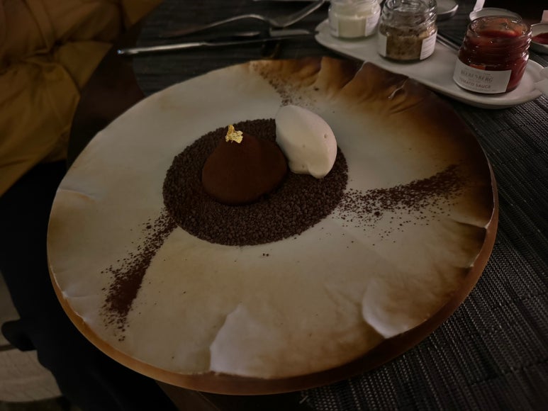 콘래드 오사카 호캉스의 모든 것 - 현아플, 힐튼 아너스 골드, 조식, 라운지, 레스토랑, 수영장, 사우나. Adieu 2023. (2) 관련 이미지 38