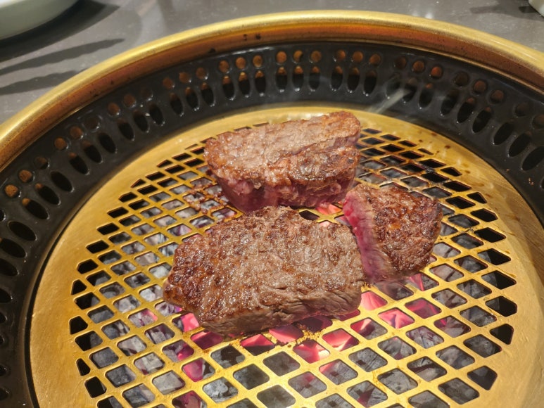 [압구정 맛집] 삼원가든 - 1탄 DINEHILL WEEK 50% 할인. 미슐랭 양념갈비,등심,안심,냉면 다 먹어보기. 400번대 대기후기. 관련 이미지 24