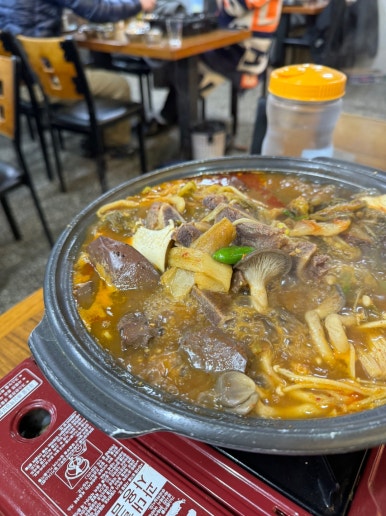 [효창공원앞역 맛집] 용문해장국 - 용산3대 해장국. 신선한 선지가 블루리본서베이 맛집. 주차 가능. 관련 이미지 2