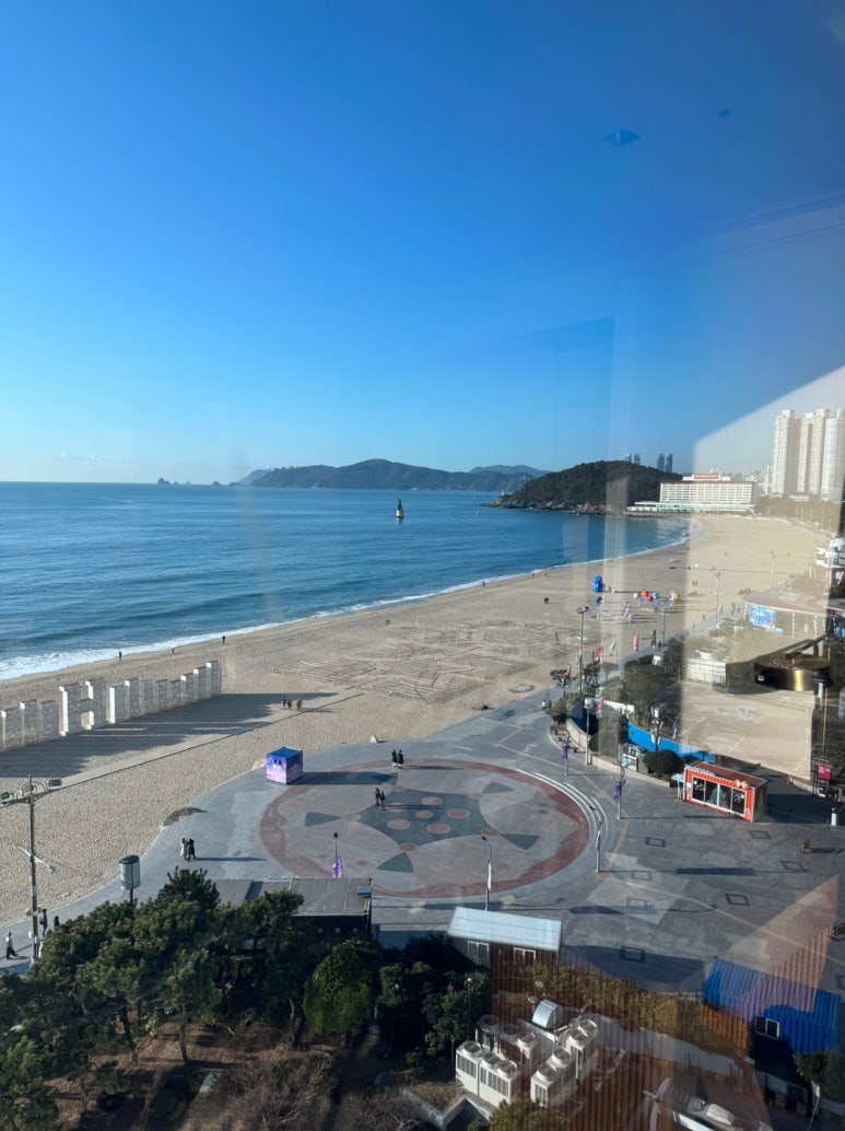 그랜드조선 부산 - 클럽조선 플래티넘 100배 이용하기. 해운대 오션뷰 생일 기념 룸 업그레이드! 프리미어 오션뷰 킹 + 수영장 + 발렛주차 후기. (feat. 웨스틴조선부산) 관련 이미지 31