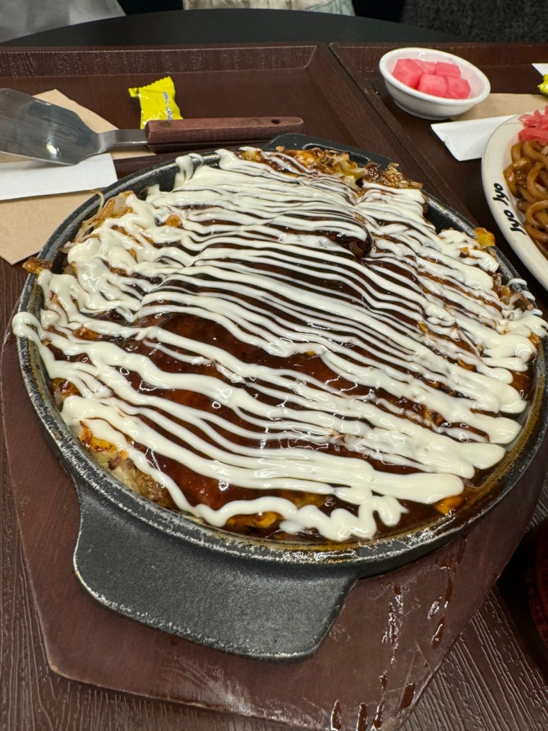 [더현대서울 맛집] 죠죠 - 오코노미야끼, 야끼소바 맛집. 명란교자까지 죠죠2인메뉴 솔직 후기. 관련 이미지 6