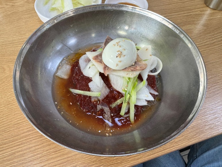 [연희동 맛집] 청송본관함흥냉면 - 맛있는녀석들 비빔냉면 맛집. 녹두전도 맛있는 서대문구 블루리본서베이. 관련 이미지 13