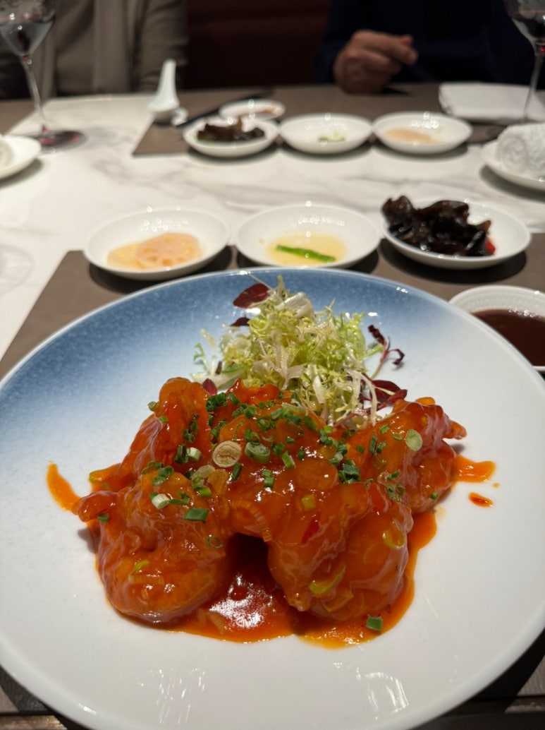 [조선팰리스 맛집] 더그레이트 홍연 - 최고의 북경오리 맛집. 유유안, 쥬에와 비교! 역삼역 가족모임 장소추천. 클럽조선 멤버십 활용하기. 관련 이미지 19